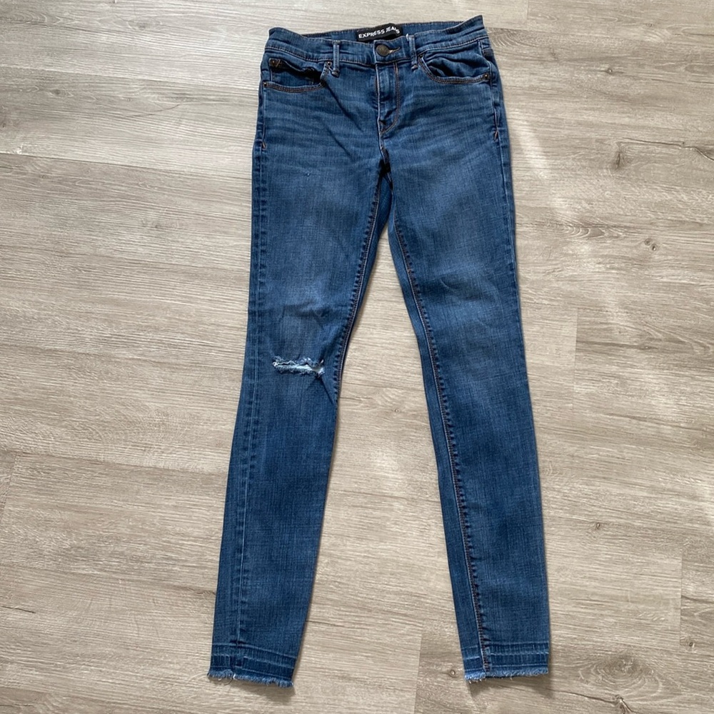 Express size 4 Jean leggings